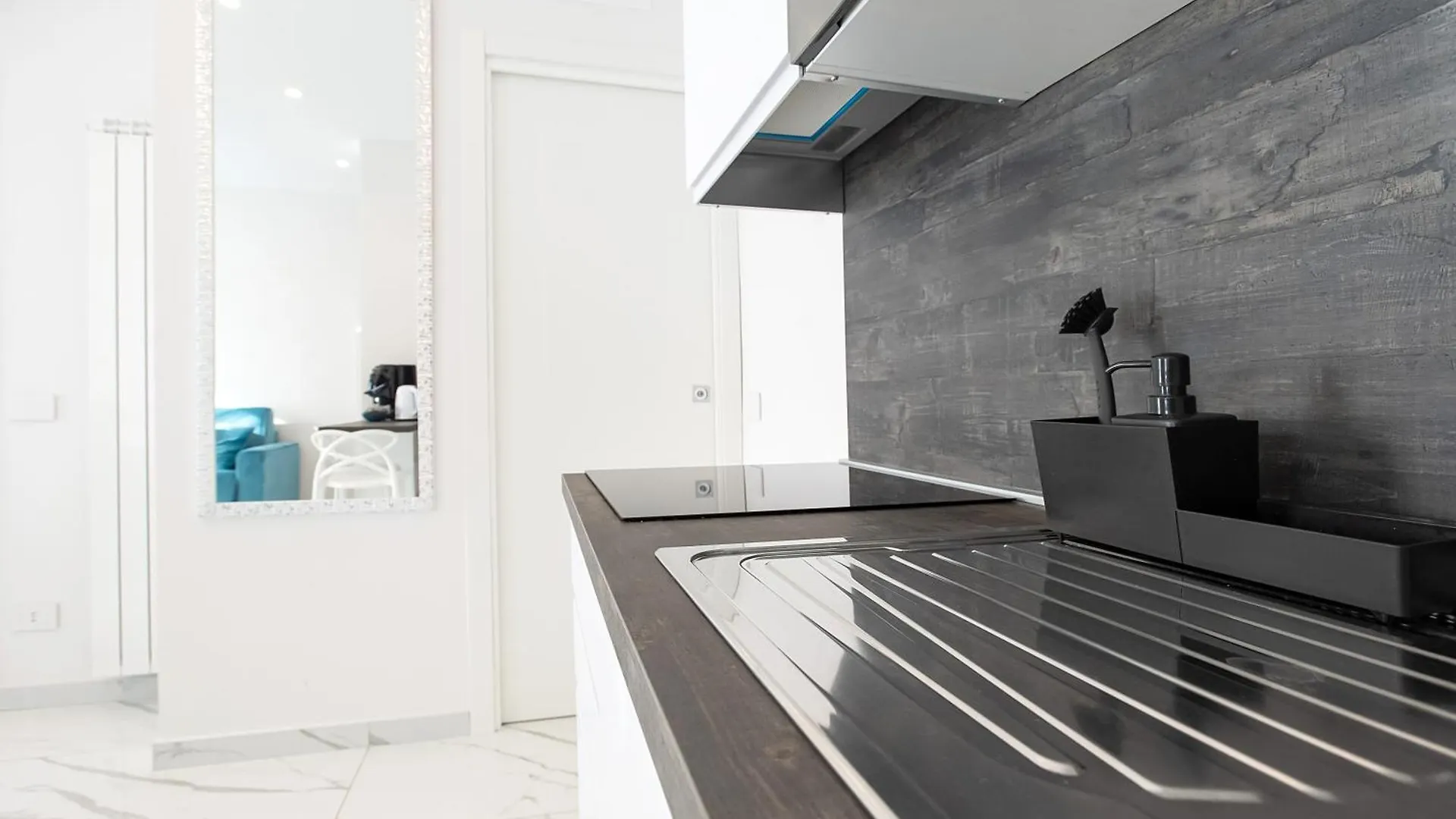 Tema Suites - Dimore Partenopee Nápoly 0*,  Olaszország