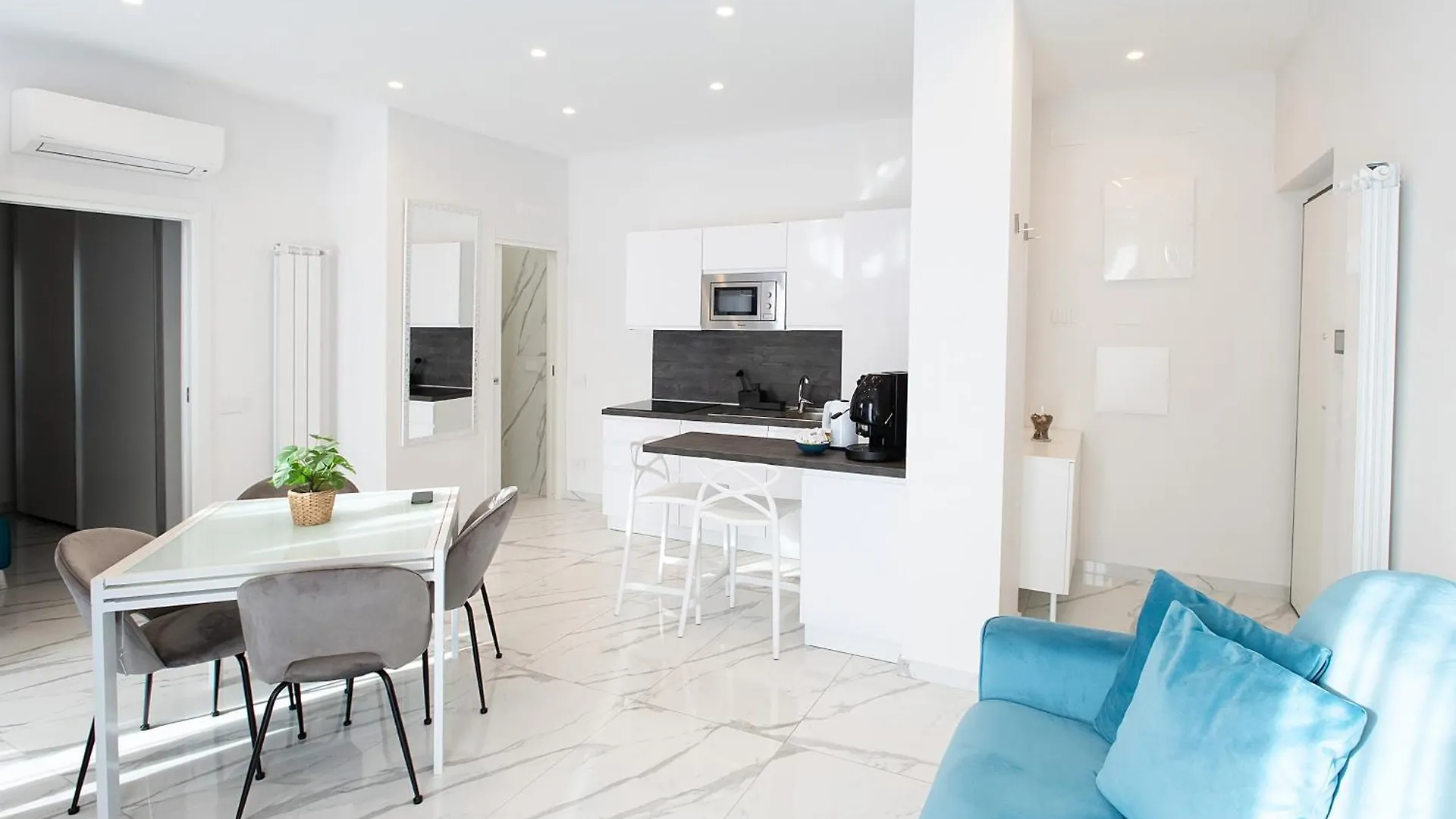 Tema Suites - Dimore Partenopee Nápoly Apartman