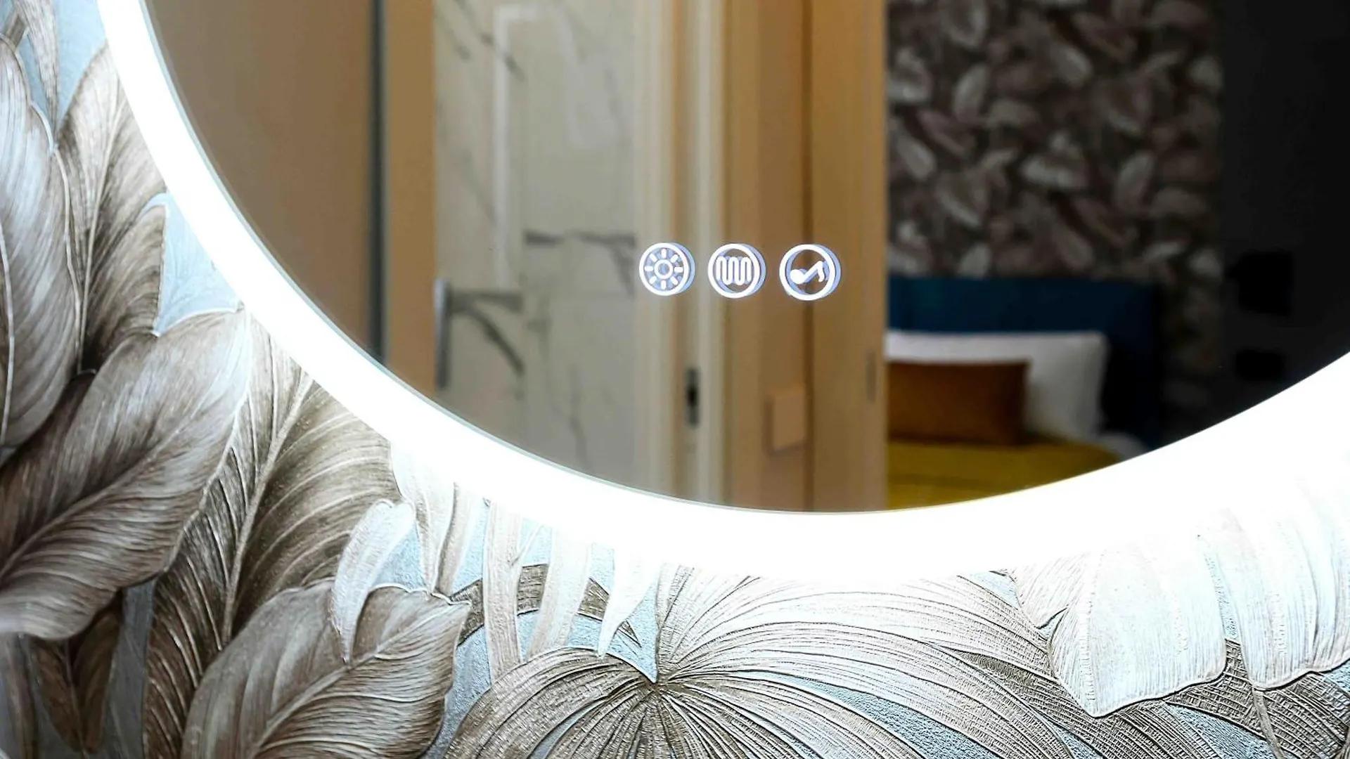 Tema Suites - Dimore Partenopee Naples Apartment