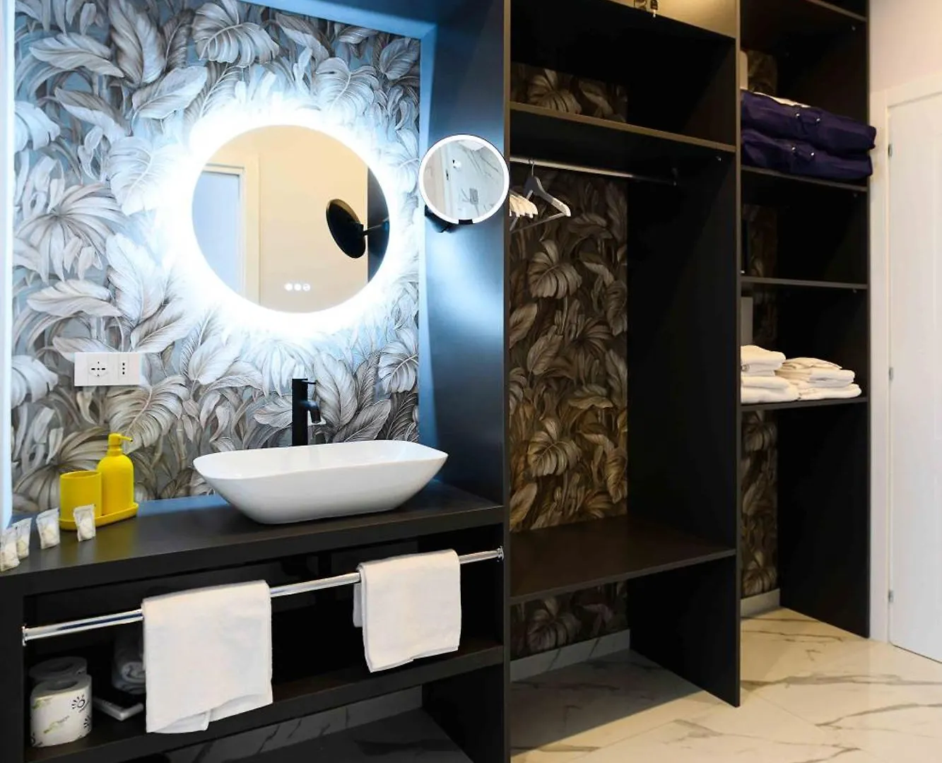 Tema Suites - Dimore Partenopee Nápoly 0*,  Olaszország