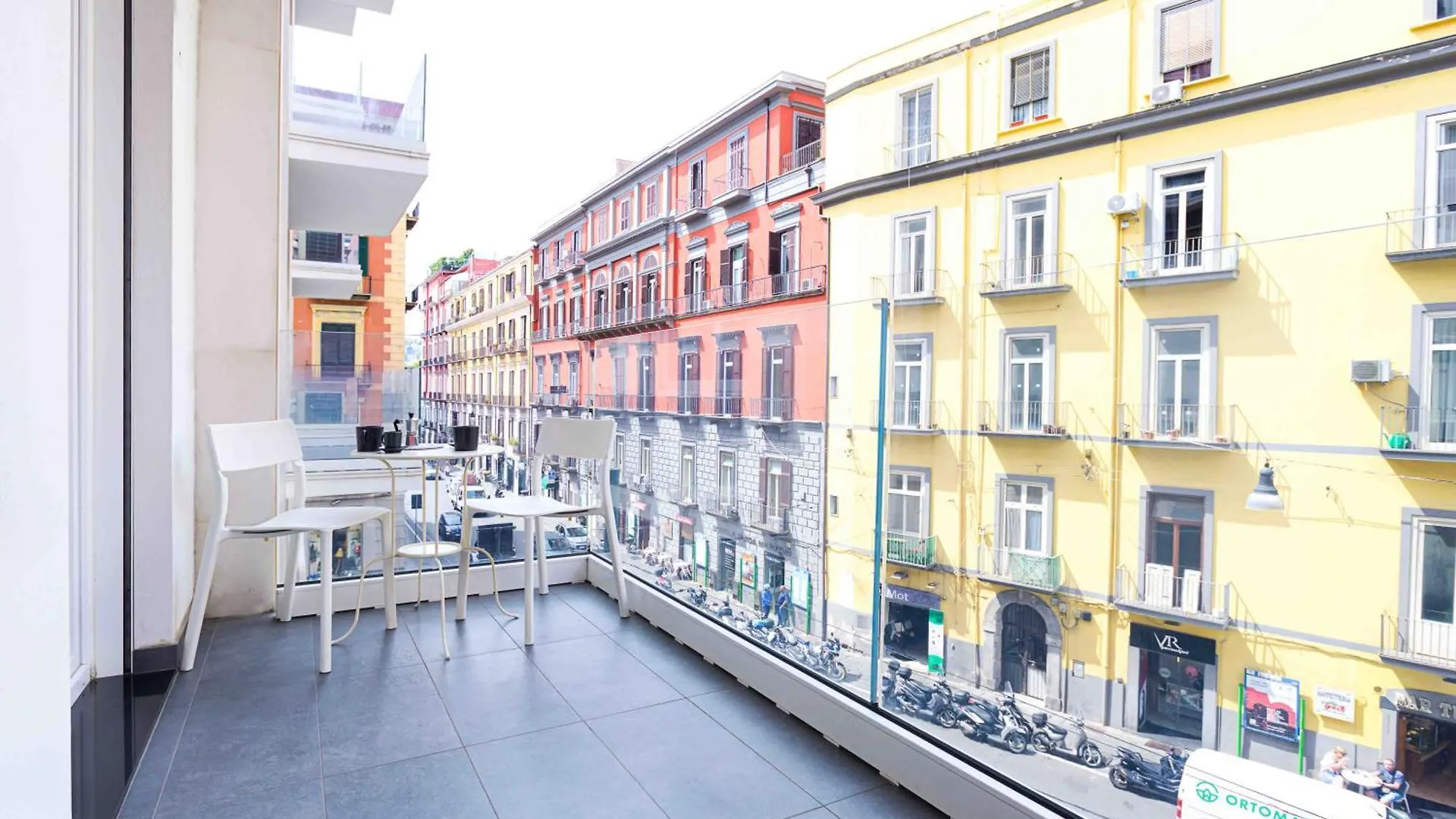 Tema Suites - Dimore Partenopee Naples Apartment
