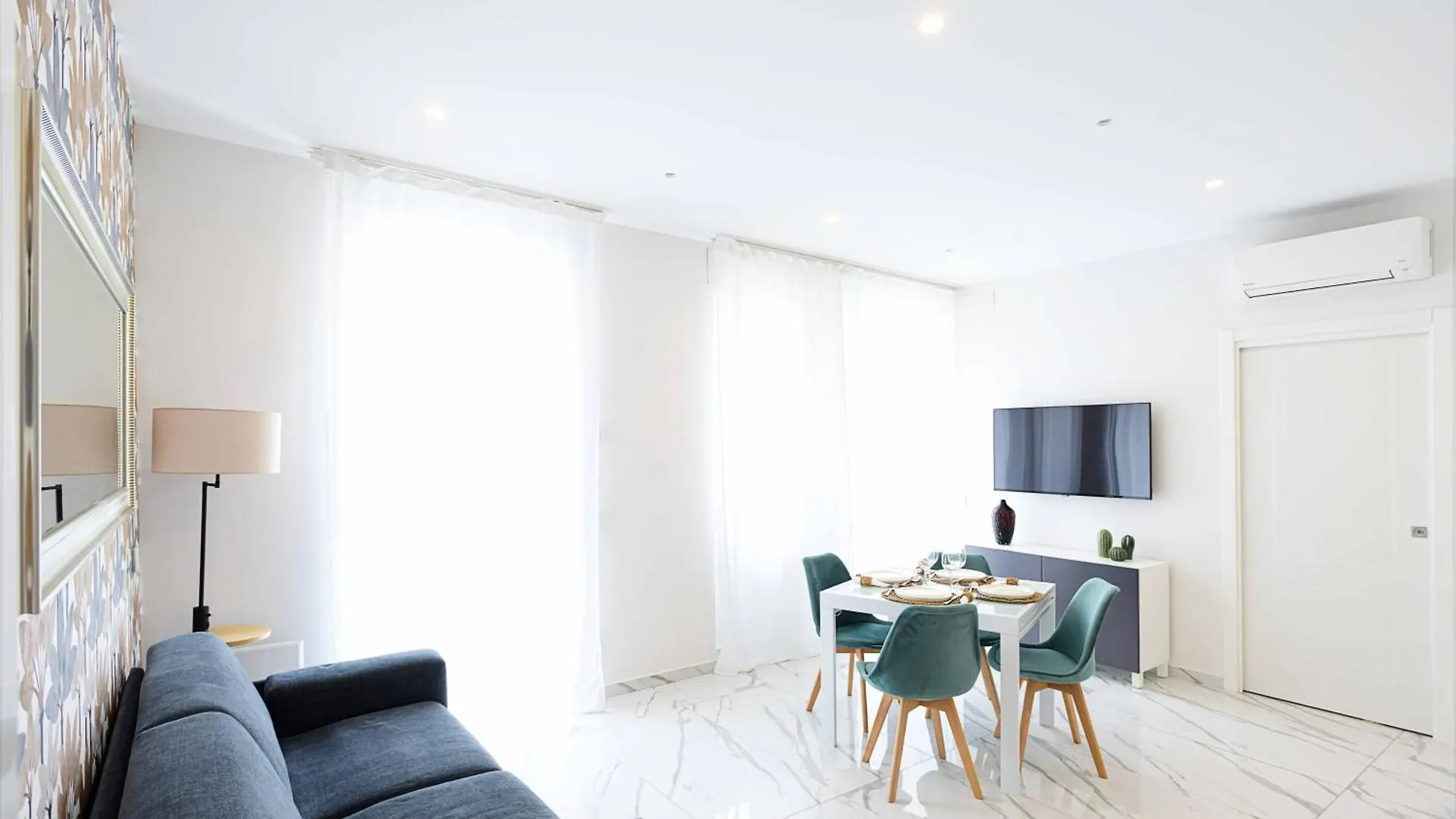Tema Suites - Dimore Partenopee Naples 0*,  Italy